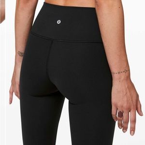 Lululemon Wunder Under High-Rise Tight 
25" inseam Size 6
